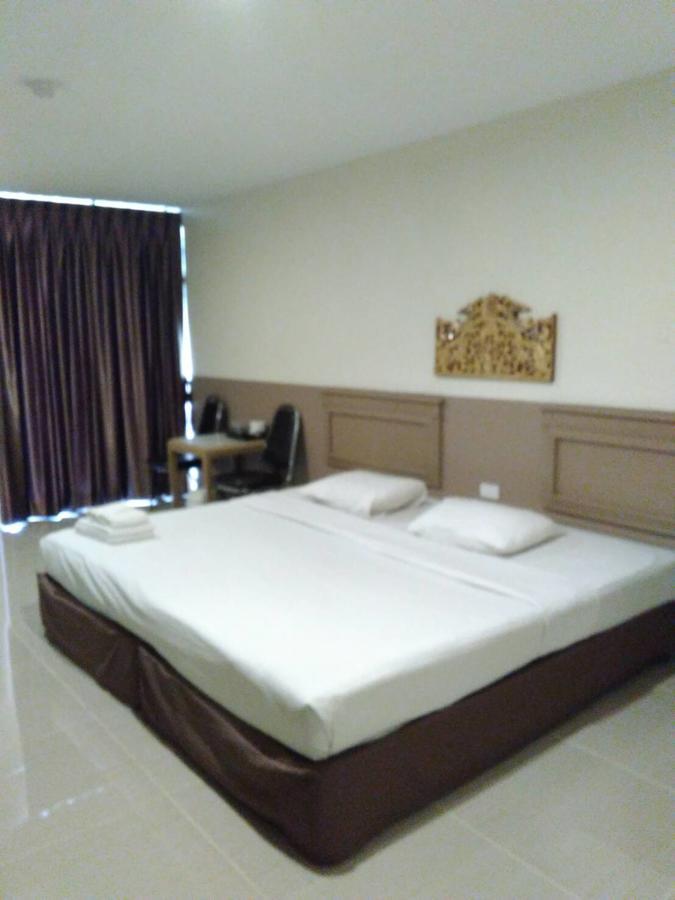 Tongpoon Hotel Bangkok Ngoại thất bức ảnh