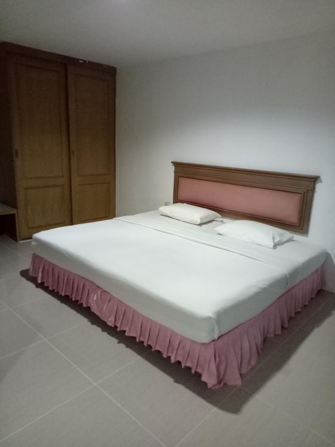 Tongpoon Hotel Bangkok Ngoại thất bức ảnh