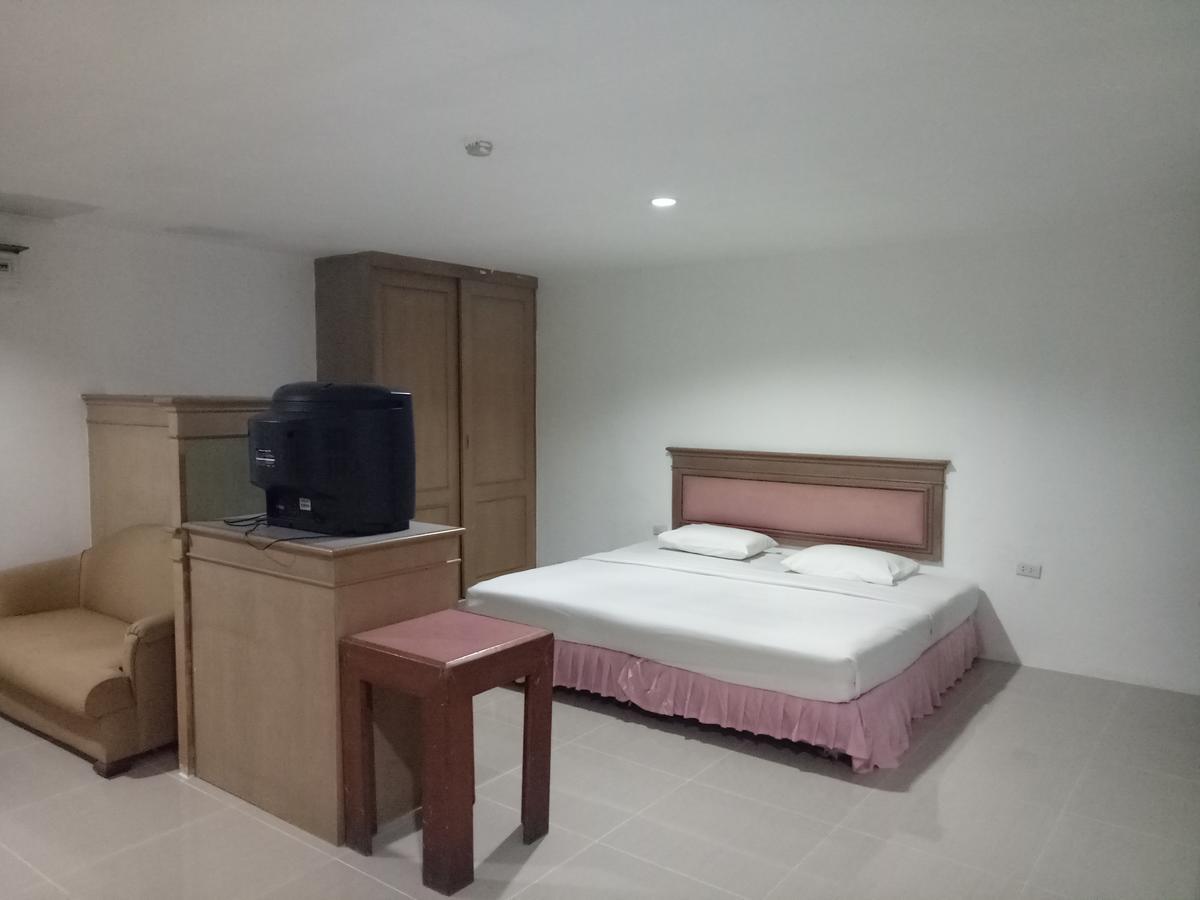 Tongpoon Hotel Bangkok Ngoại thất bức ảnh