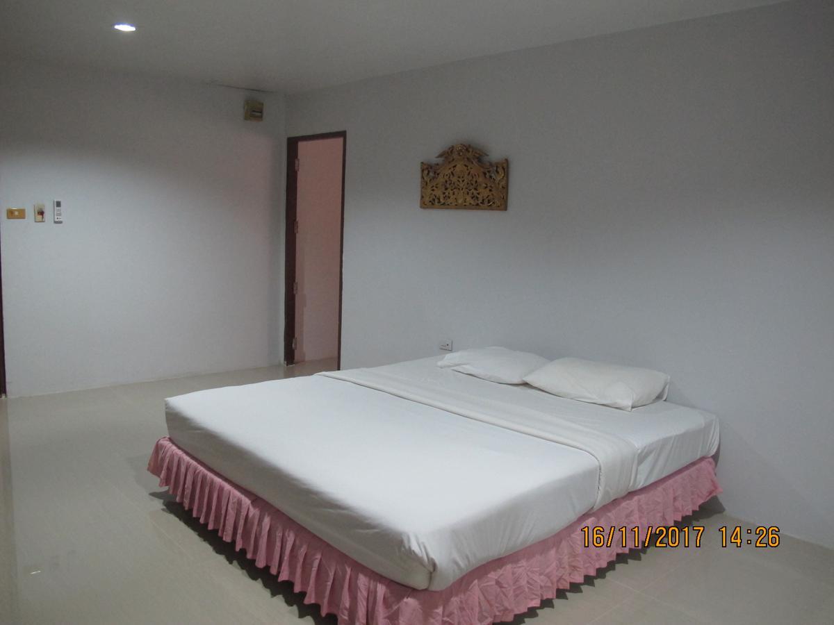 Tongpoon Hotel Bangkok Ngoại thất bức ảnh