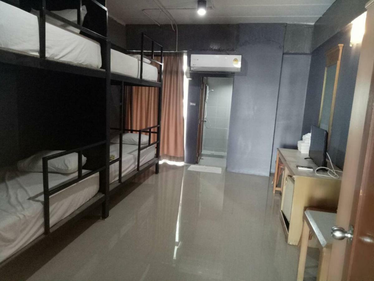 Tongpoon Hotel Bangkok Ngoại thất bức ảnh